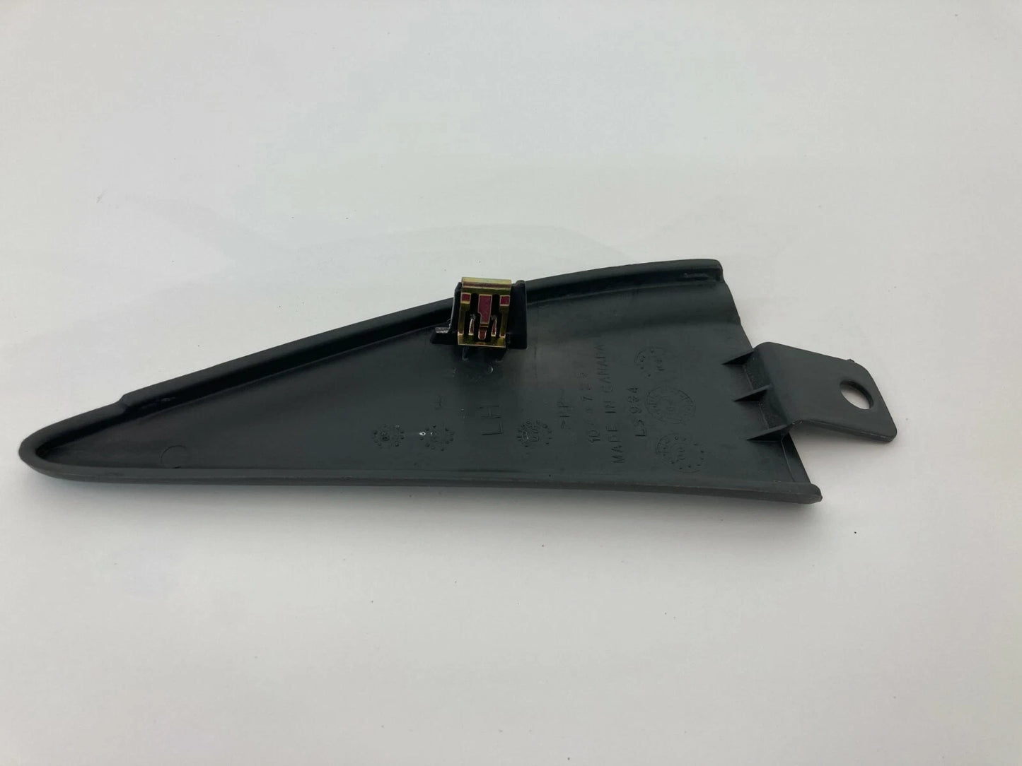 2000-2005 CHEVROLET IMPALA REAR LEFT SIDE DOOR INNER CORNER COVER TRIM 10447252