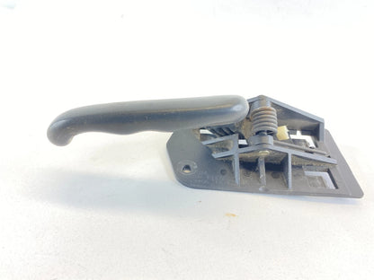 1999-2007 CHEVROLET SILVERADO 1500 LEFT DRIVER INNER DOOR HANDLE 15746473