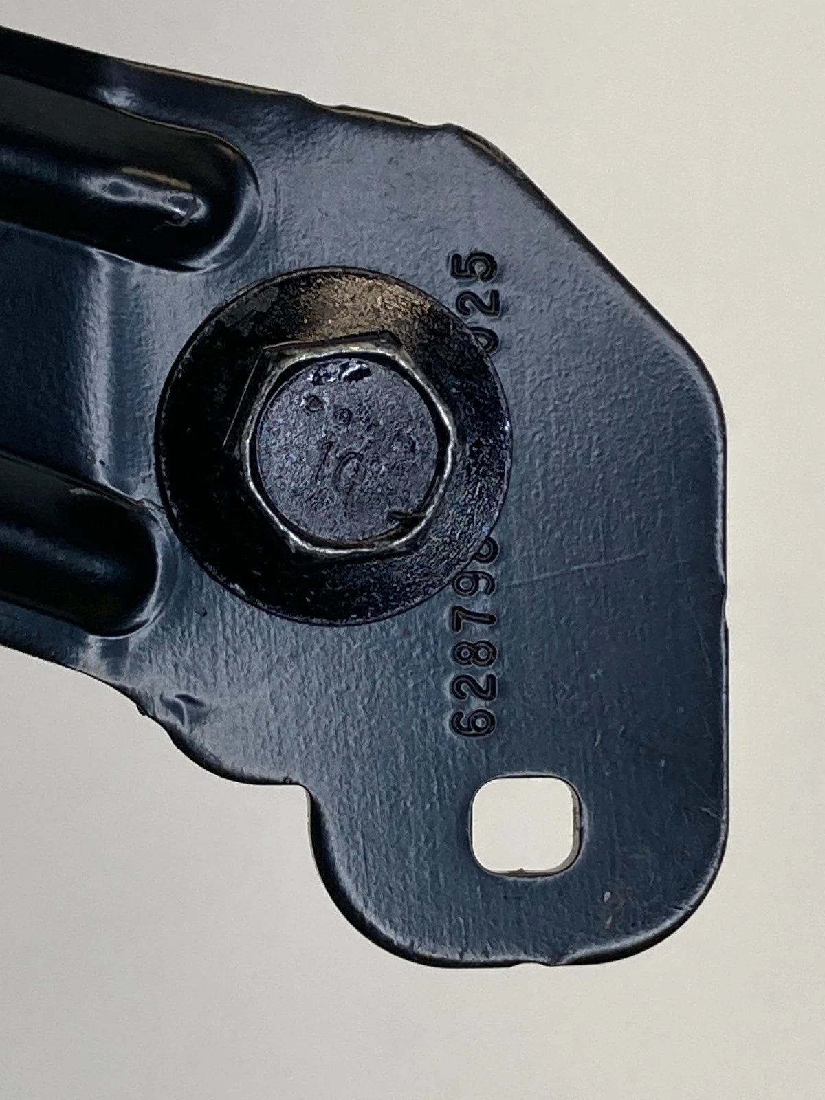 2016-2020 KIA SORENTO LEFT DRIVER SIDE SEAT BELT BUCKLE RETRACTOR ASSEMBLY OEM