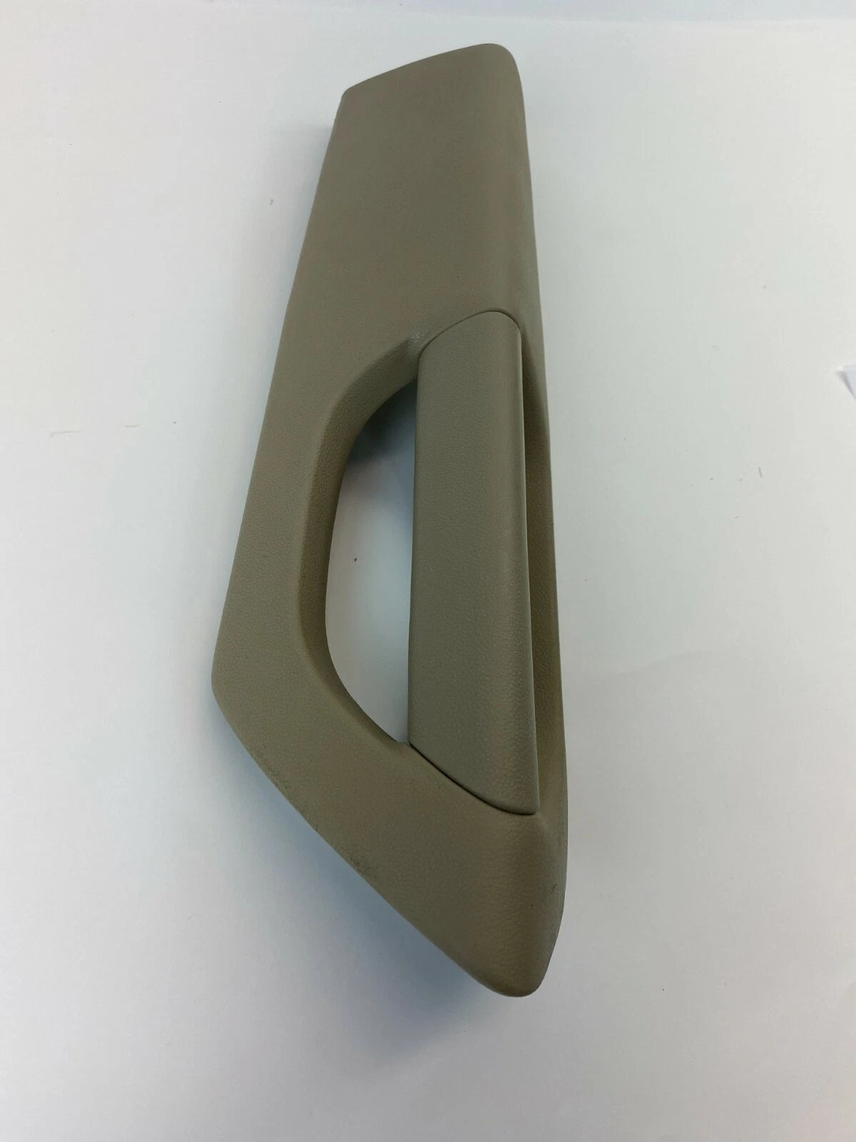 2004-2009 MAZDA 3 MAZDA3 FRONT LEFT DRIVER SIDE DOOR ARM REST GRIP HANDLE COVER
