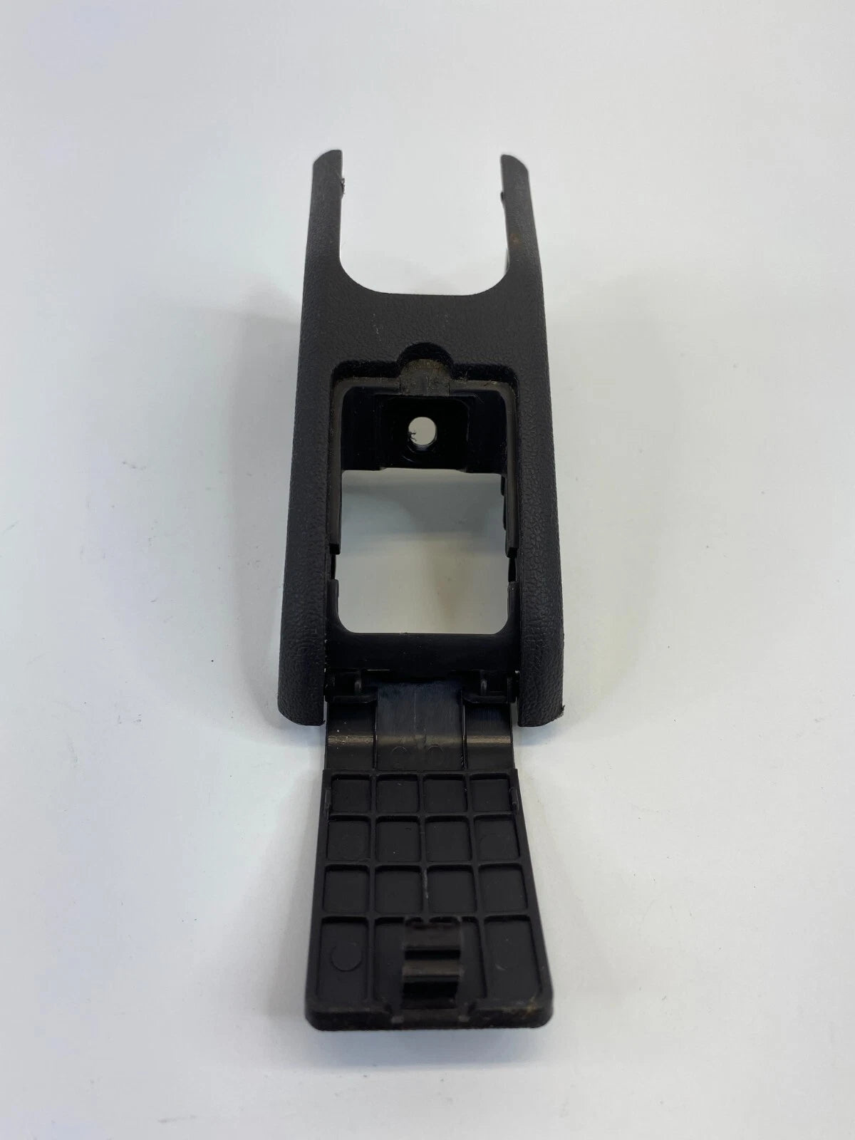 2010-2015 HYUNDAI TUCSON LEFT DRIVER SEAT BEZEL COVER TRIM CAP PANEL LH OEM