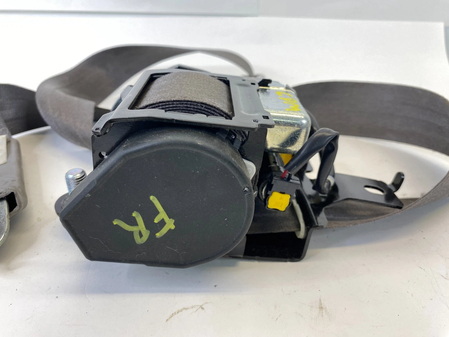2011-2017 HONDA ODYSSEY FRONT RIGHT PASSENGER SEAT BELT RETRACTOR 81450-TK8-A013