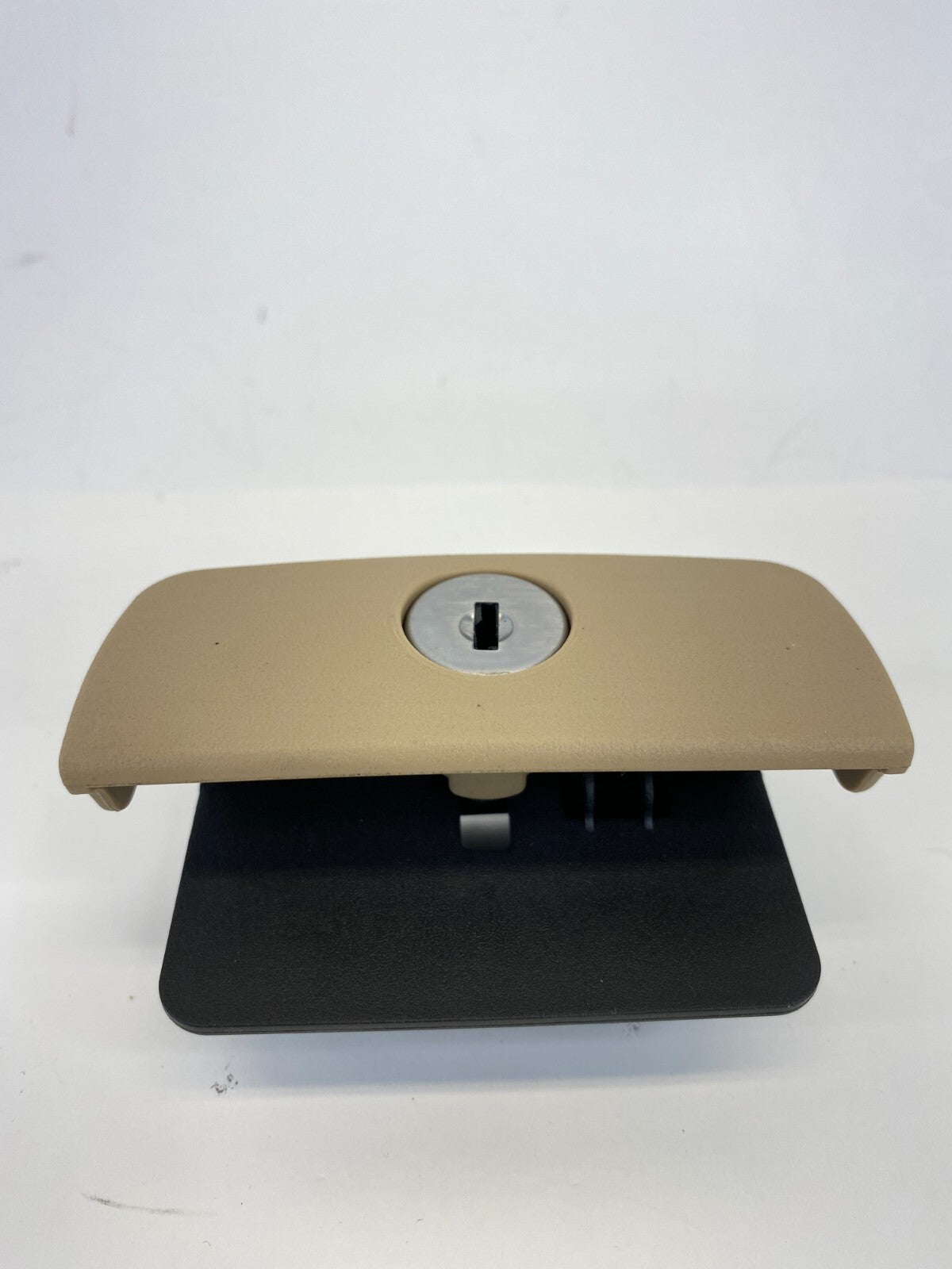 2007 2008 2009 Cadillac SRX Glove Box Handle Lock Latch 13502636 OEM