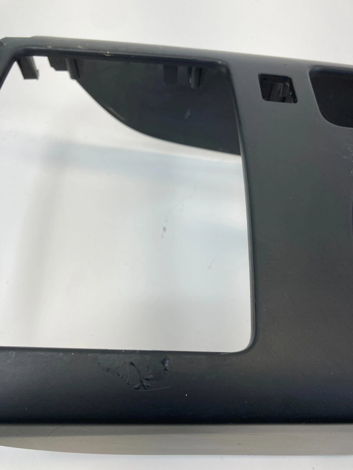 11-13 BUICK REGAL AUTOMATIC CENTER CONSOLE UPPER COVER PANEL TRIM 13245742 OEM