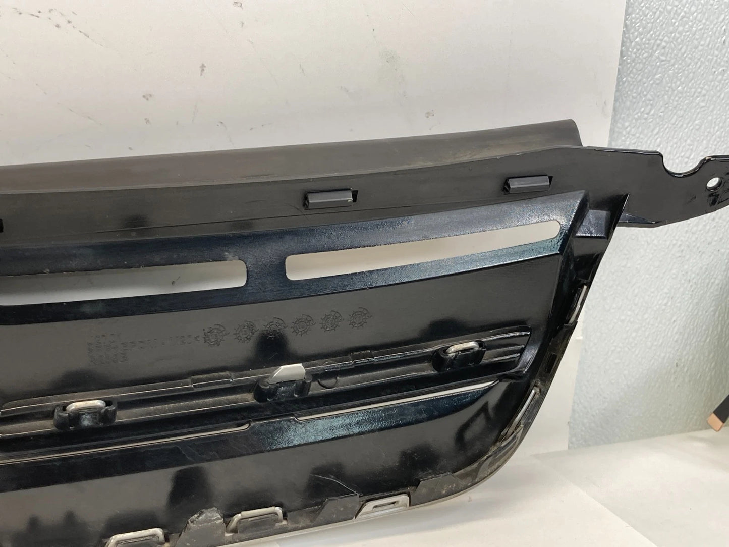 2013-2018 FORD C-MAX FRONT UPPER GRILL GRILLE ASSEMBLY DM51-R8200-AFW OEM