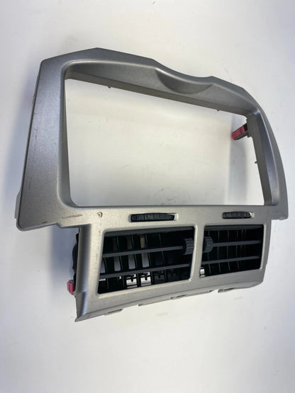 2008-2011 TOYOTA YARIS CENTER DASH AC AIR VENT & RADIO BEZEL TRIM 5540552580 OEM