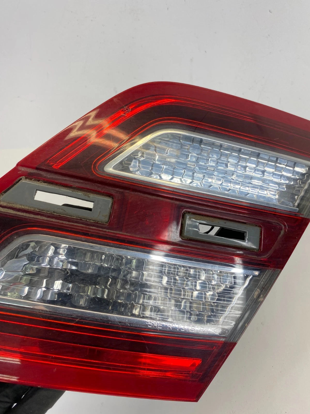 2013-2019 FORD POLICE INTERCEPTOR SEDAN TRUNK LID RIGHT SIDE BACKUP LAMP ASSY