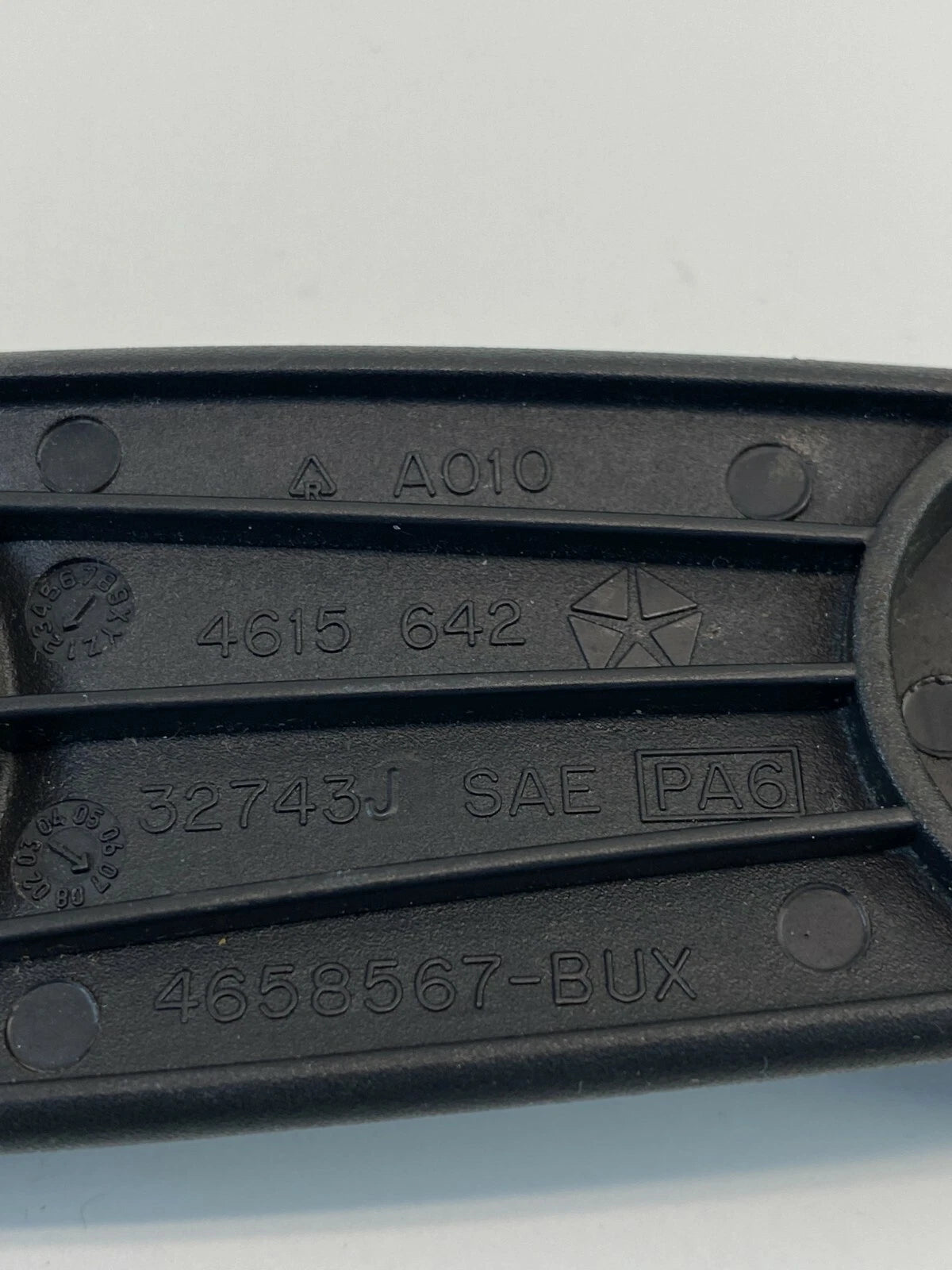 2007-2010 DODGE CALIBER REAR LEFT SIDE DOOR MANUAL WINDOW HANDLE REGULATOR OEM