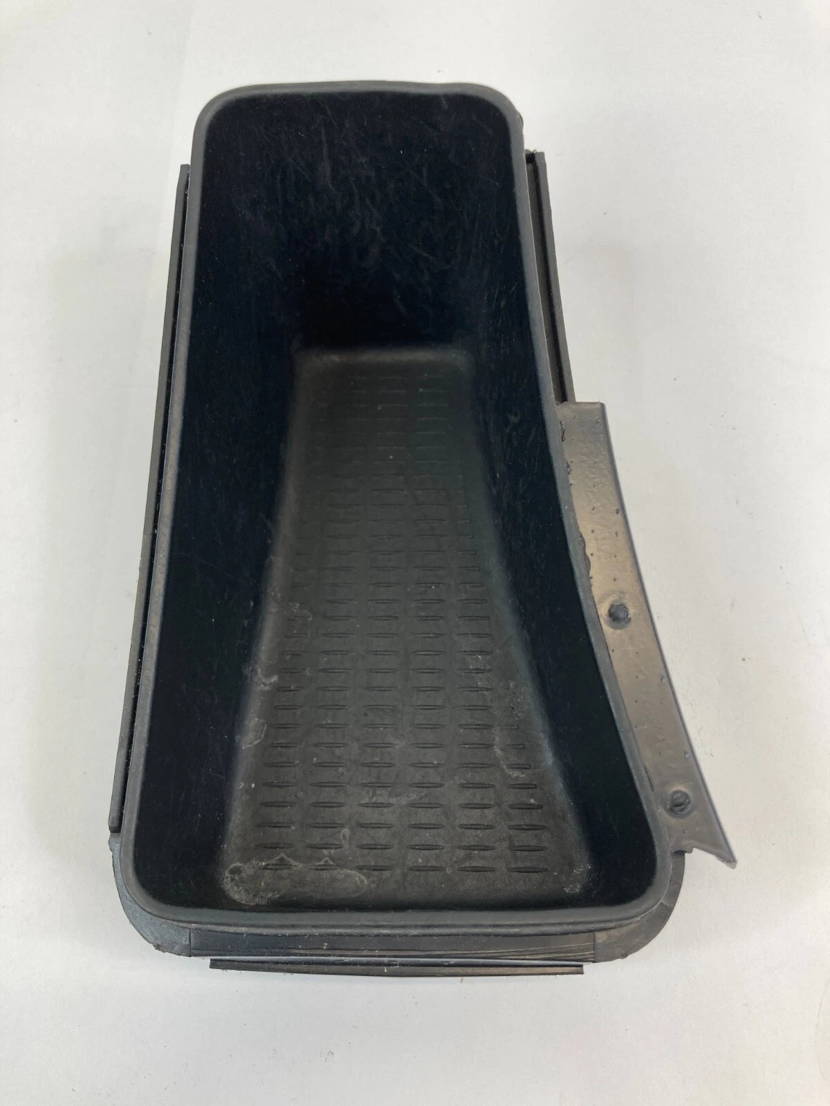 2006 BMW 325I 330I FRONT CENTER CONSOLE COMPARTMENT BOX TRAY POCKET 7118034 OEM
