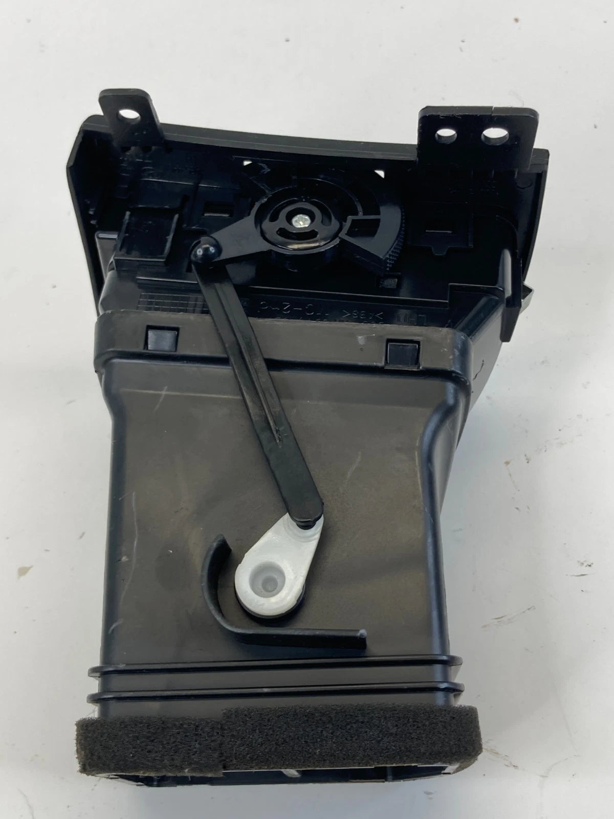 2010 2011 Hyundai Accent Left Driver Side Dash A/C Air Vent Outlet Duct Assy OEM