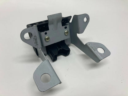2005 05 HYUNDAI TUCSON REAR HATCH GLASS CONTACT CONNECTOR 919502E000 OEM