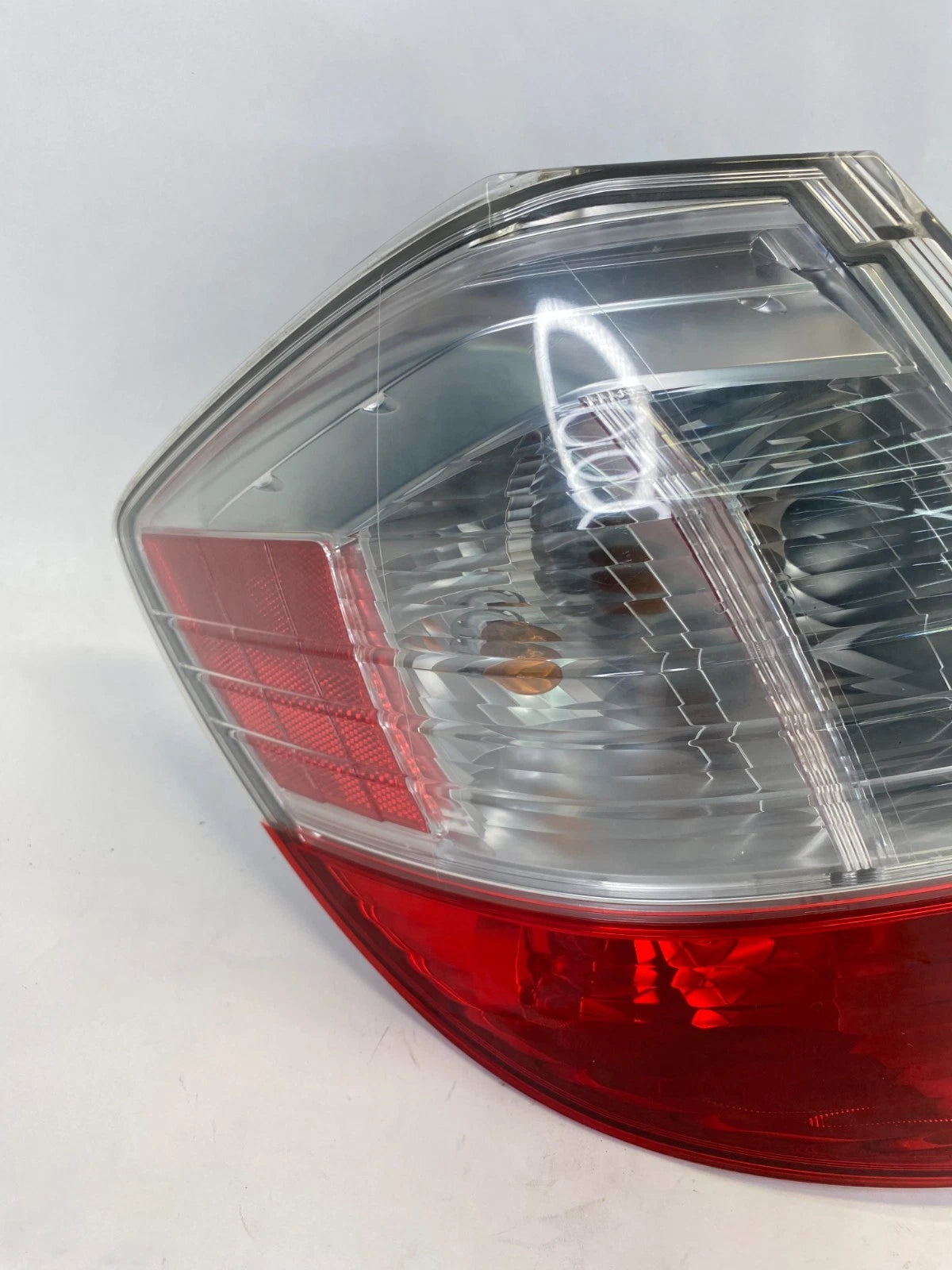 2009-2013 HONDA FIT LEFT DRIVER SIDE REAR TAIL LIGHT LAMP ASSEMBLY OEM