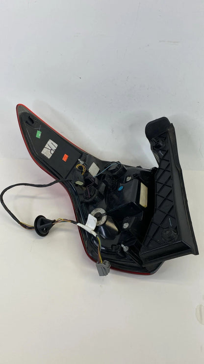 2016-2019 Ford Explorer Police Interceptor Utility Right Taillight Taillamp OEM