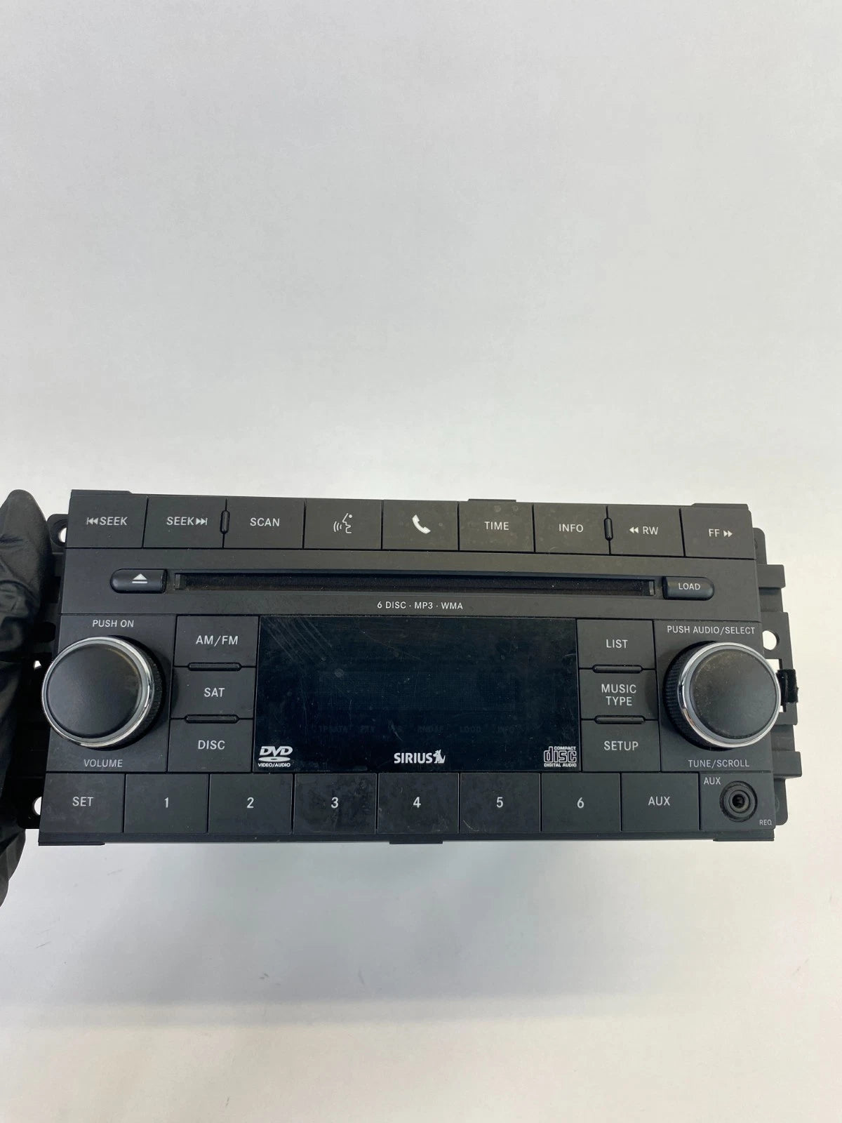 2009 2010 DODGE JOURNEY AM FM 6 DISC CD DVD RADIO PLAYER ASSEMBLY 5064942AC OEM