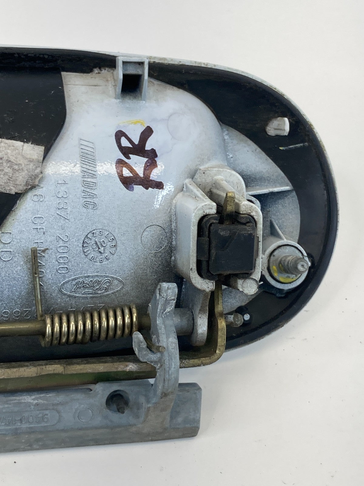 2003 2004 Lincoln Navigator Rear Right Side Exterior Door Handle Assembly