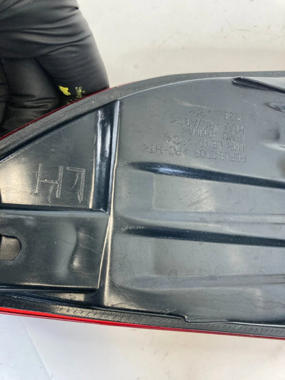 15-17 HYUNDAI SONATA SEDAN DRIVER LEFT TAIL LIGHT QUARTER PANEL TAILLIGHT OEM