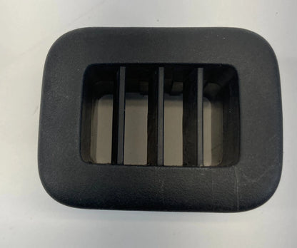 2009-2012 CHEVROLET TRAVERSE CENTER CONSOLE LOWER GRILL GRILLE TRIM COVER OEM