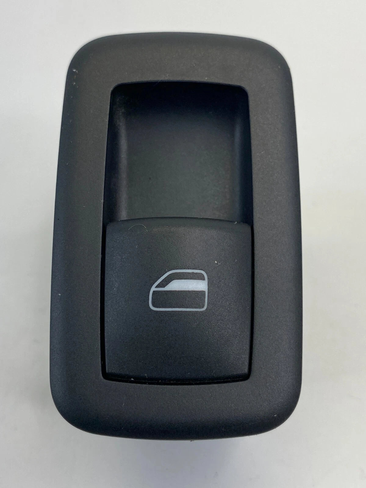 08-10 CHRYSLER TOWN & COUNTRY REAR LEFT DOOR POWER WINDOW SWITCH 04602539AC OEM