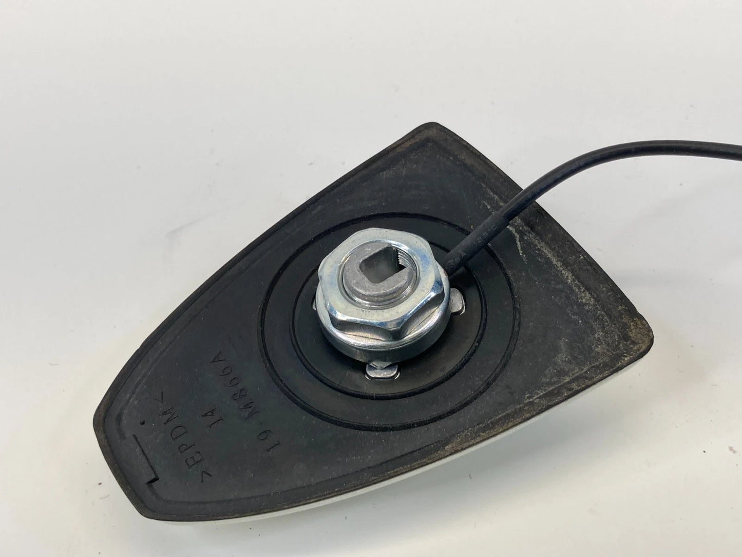 13-18 NISSAN ALTIMA SEDAN ROOF MOUNTED RADIO SIGNAL ANTENNA WHITE PEARL OEM