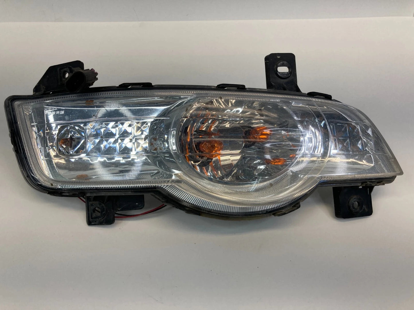 2009-2012 CHEVROLET TRAVERSE RIGHT PASSENGER SIDE PARK LIGHT TURN SIGNAL LAMP