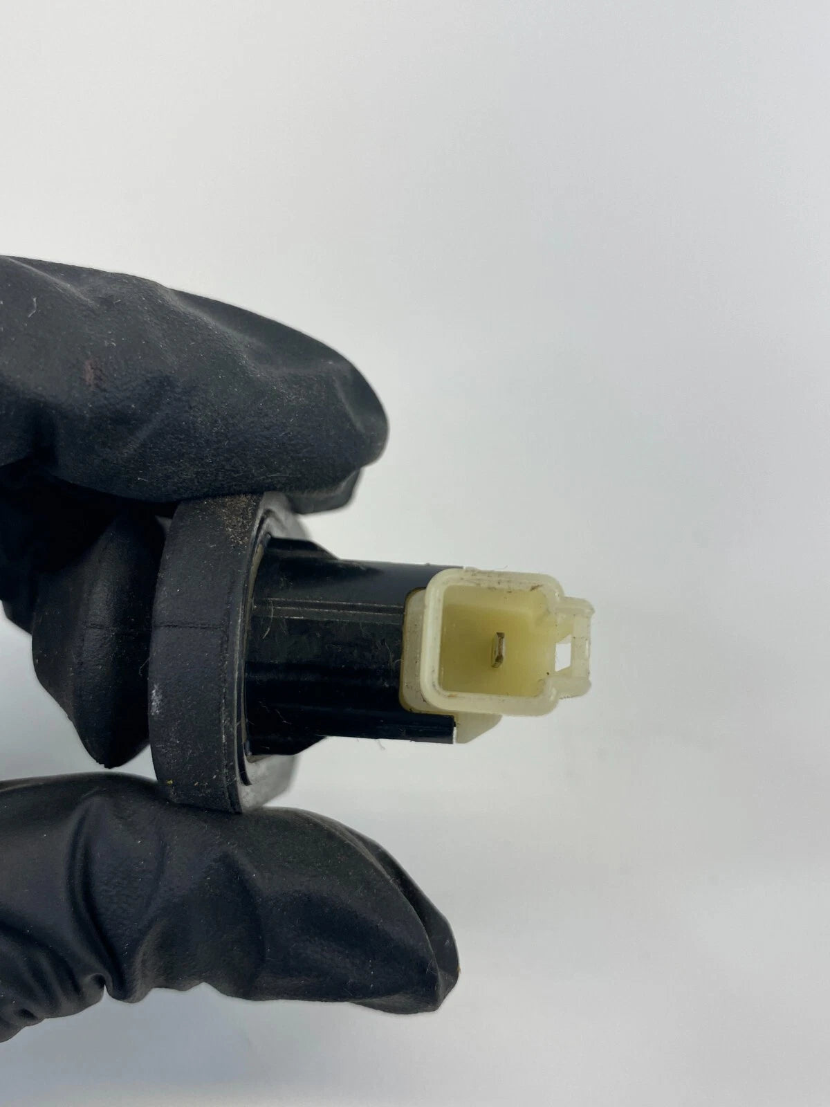 1997-2001 LEXUS ES300 LEFT OR RIGHT DOOR AJAR JAMB SENSOR SWITCH ASSY OEM