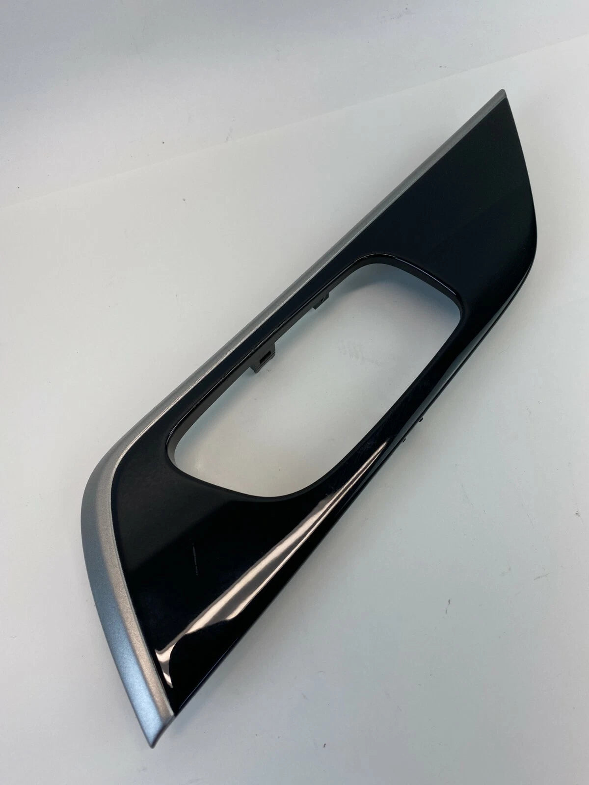 13-18 NISSAN ALTIMA SEDAN REAR RIGHT INNER DOOR HANDLE BEZEL TRIM 82964-3TXXX