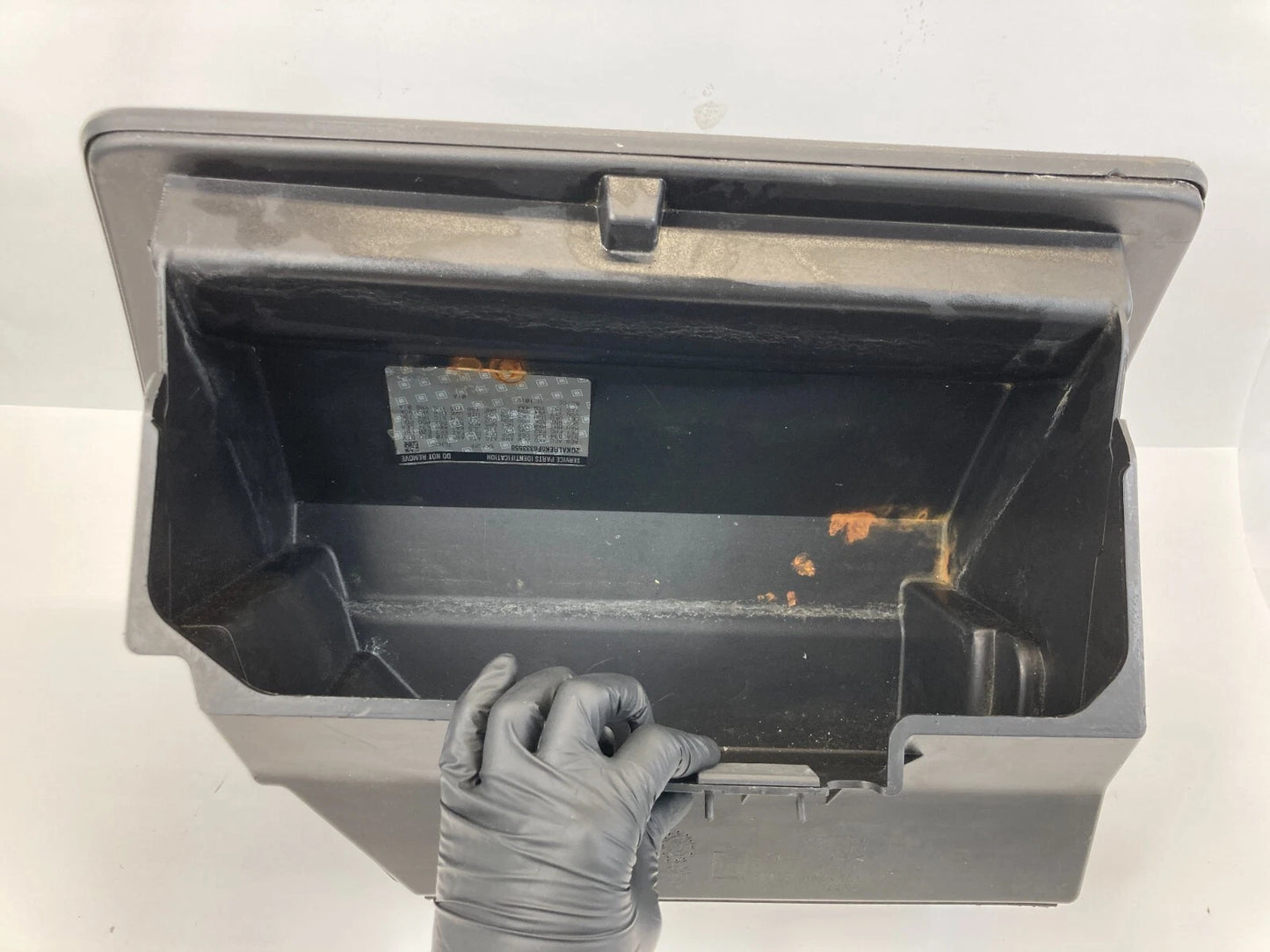 2010-2017 GMC TERRAIN GLOVE BOX STORAGE COMPARTMENT ASSEMBLY 22774182 OEM