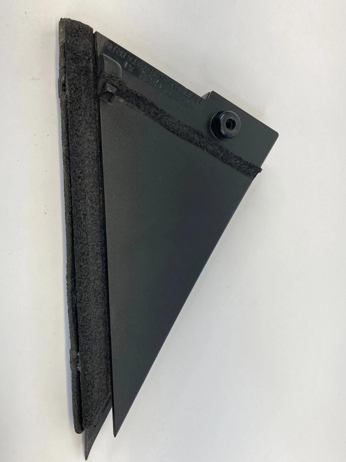 04-09 TOYOTA PRIUS REAR RIGHT SIDE DOOR INTERIOR CORNER COVER 67487-47031 OEM