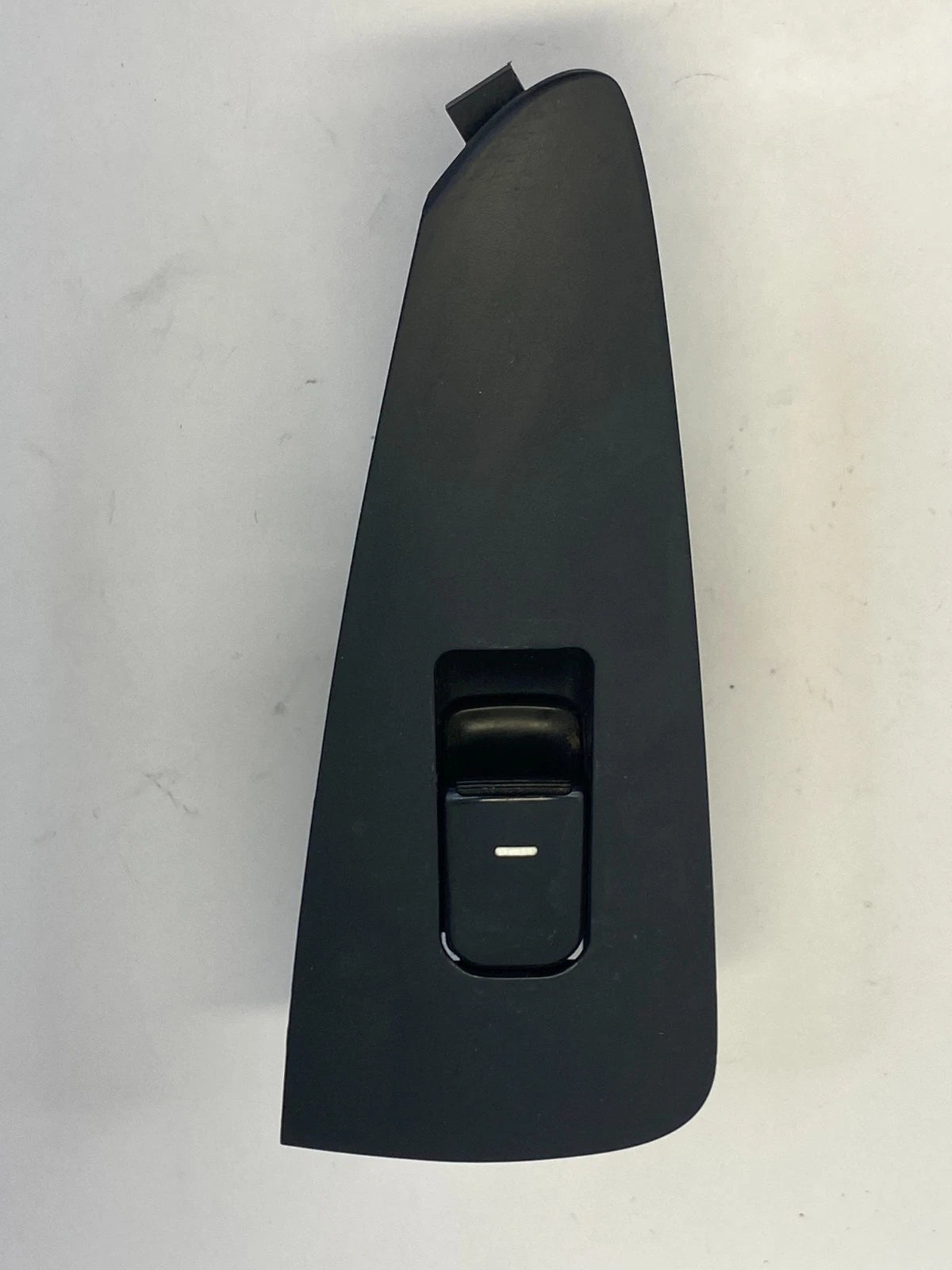 2010-2013 KIA FORTE REAR LEFT DRIVER SIDE POWER WINDOW SWITCH OEM 201005752