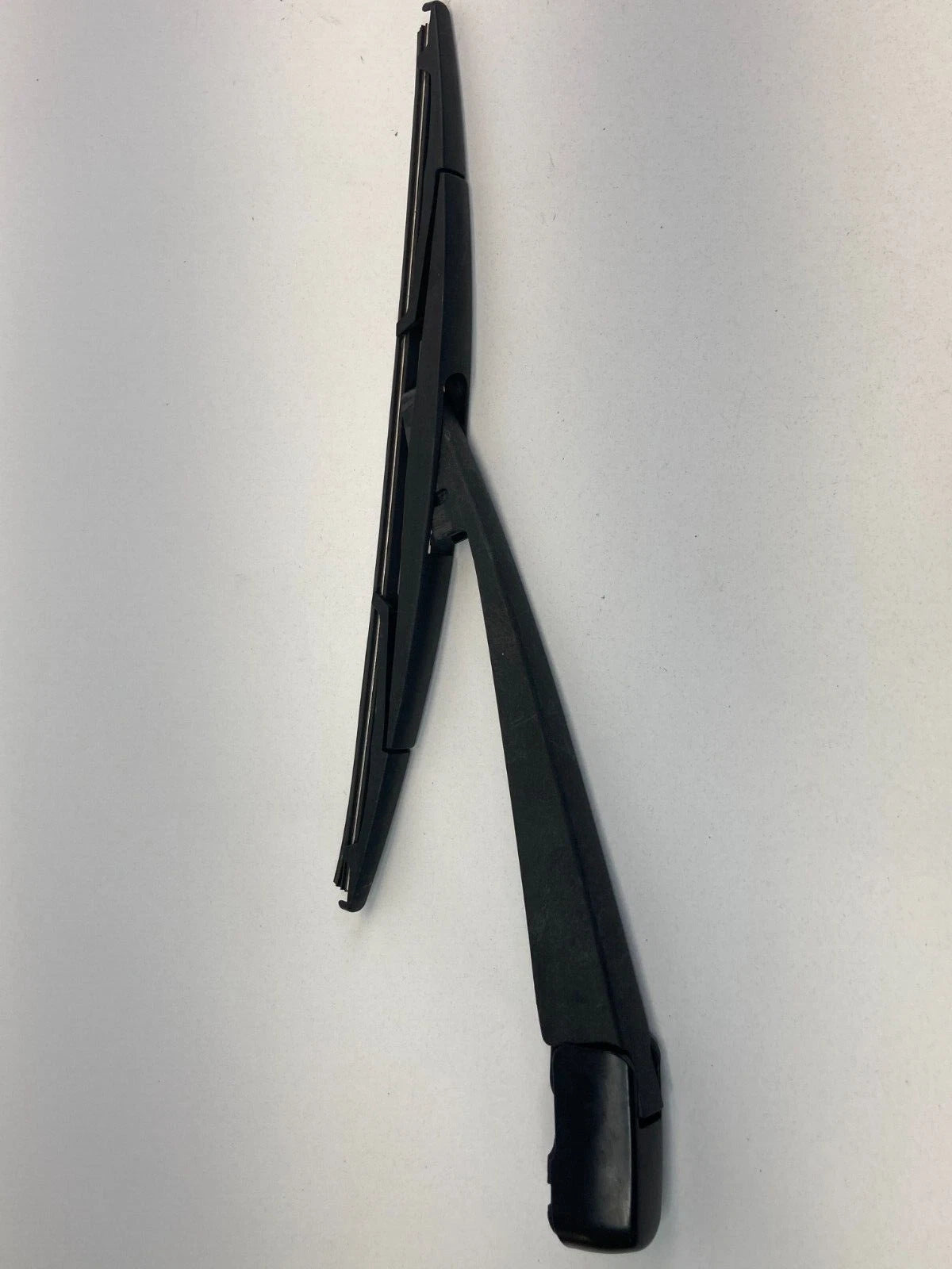2007-2013 07-13 MITSUBISHI OUTLANDER REAR TAILGATE WINDOW WIPER ARM BLADE OEM
