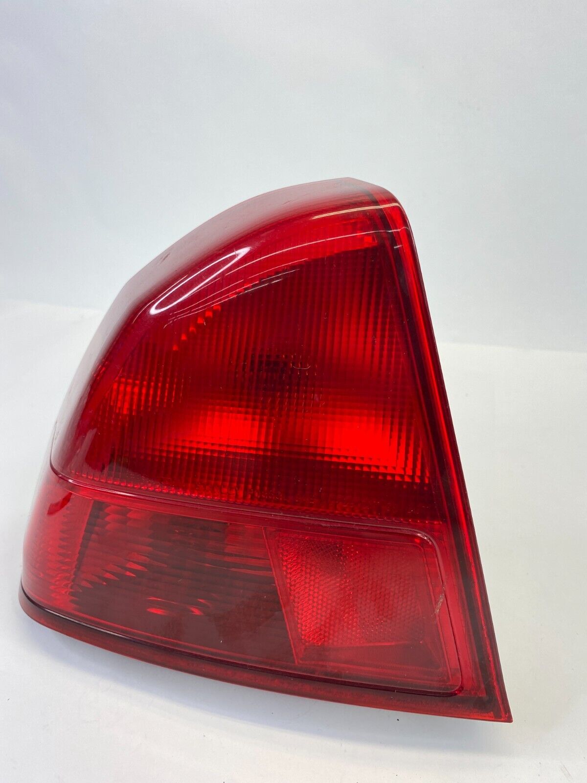 2001 2002 Honda Civic SEDAN Left Outer Taillight Tail Light Tail Lamp Assembly