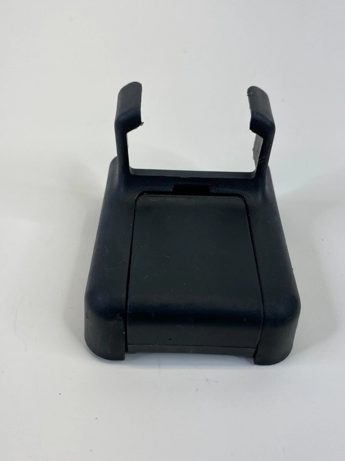 2011-2014 HYUNDAI SONATA FRONT RIGHT SEAT TRACK FLOOR BOLT COVER TRIM END CAP