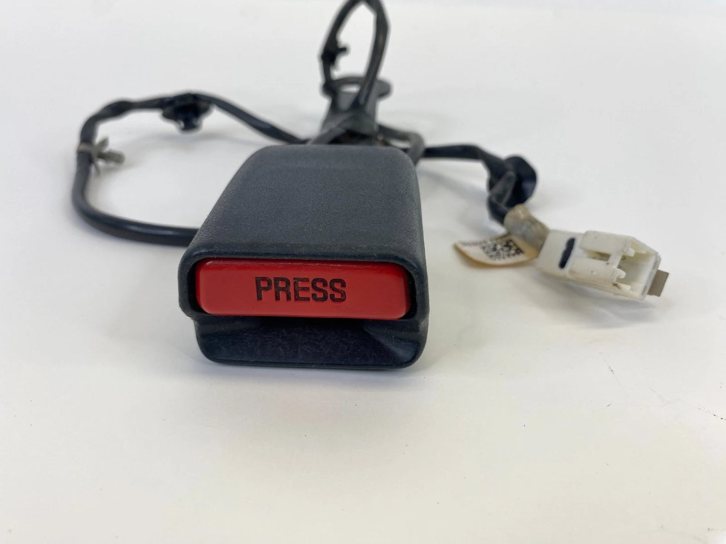 2016-2019 Nissan Versa Front Left Side Seat Belt Buckle Assembly 86843-9KN0B OEM