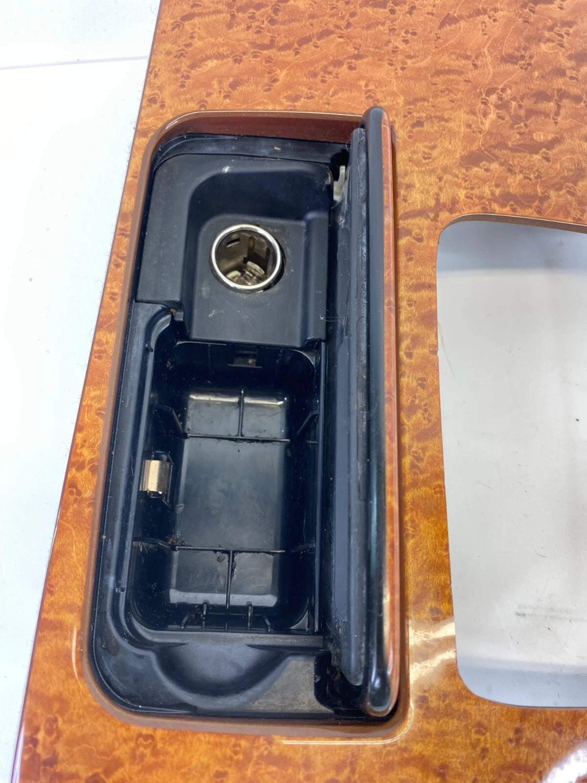 2001-2006 LEXUS LS430 CENTER CONSOLE SHIFTER BEZEL ASHTRAY STORAGE 574142-0030