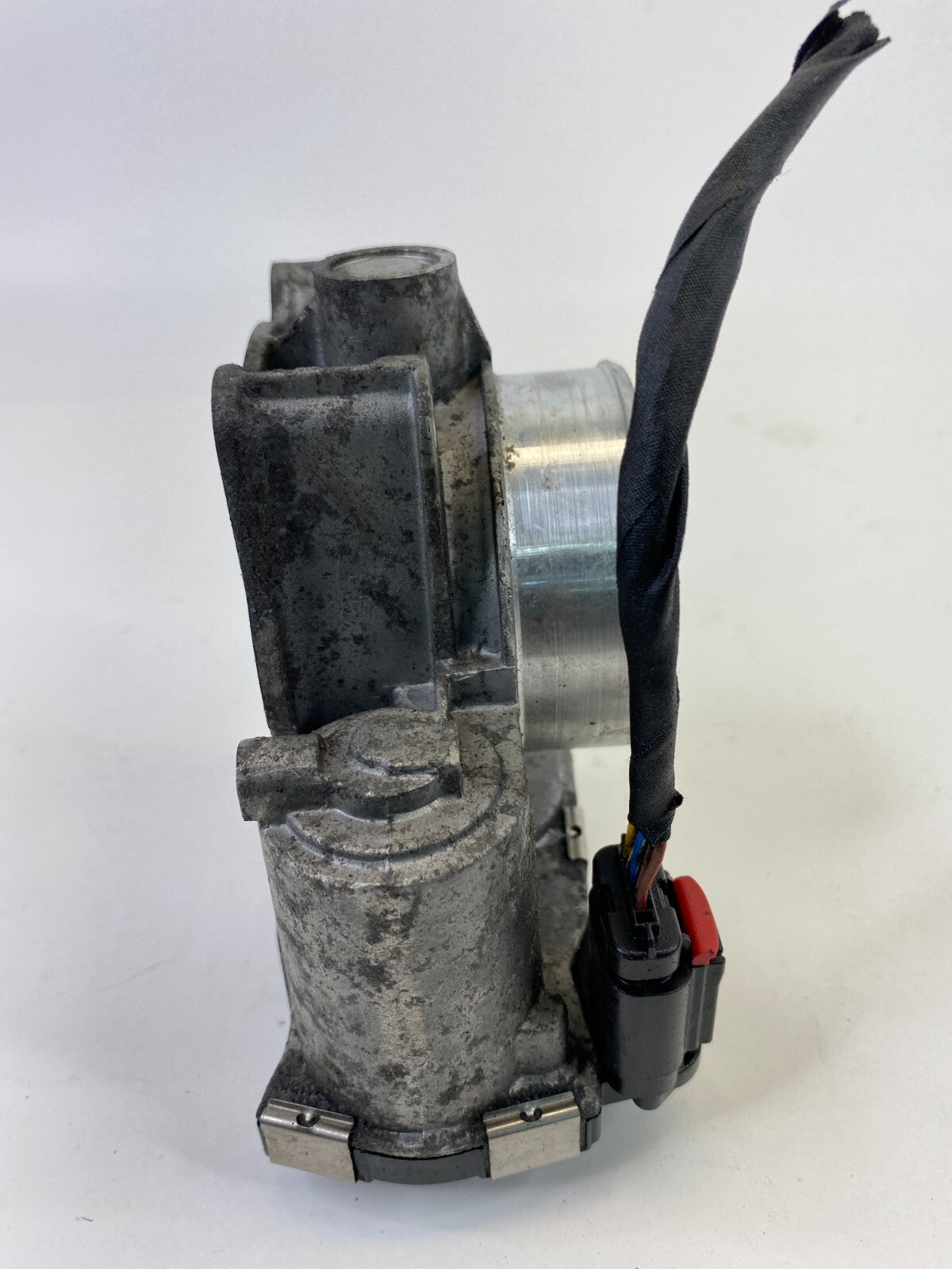 2013-2015 Chevrolet Malibu 14-19 Impala 2.5L Throttle Body Throttle Valve