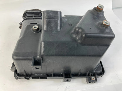 2005 2006 TOYOTA SIENNA 3.3L AIR INTAKE CLEANER BOX HOUSING LOWER COVER OEM