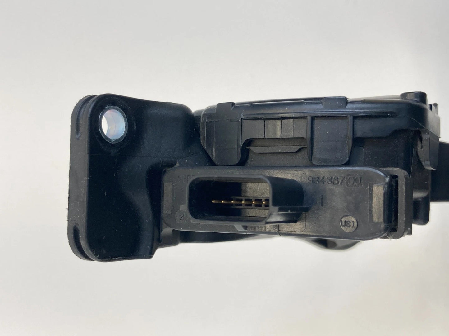 2012-2014 FORD FOCUS 2.0L ACCELERATOR GAS PEDAL SENSOR ASSY BV61-9F836-AB OEM