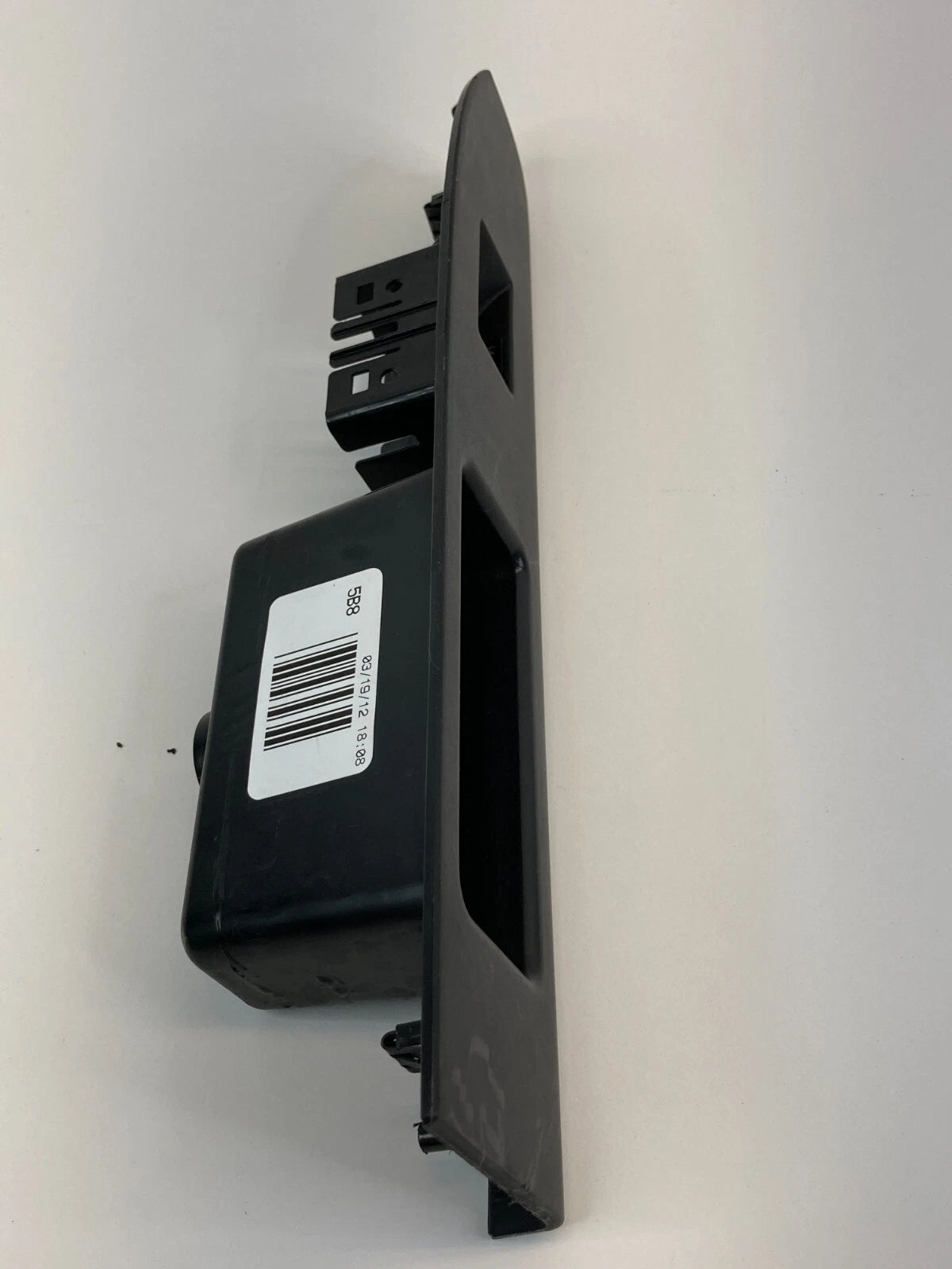 08-12 FORD ESCAPE REAR LEFT BACK SIDE DOOR WINDOW SWITCH COVER BEZEL RR LH OEM