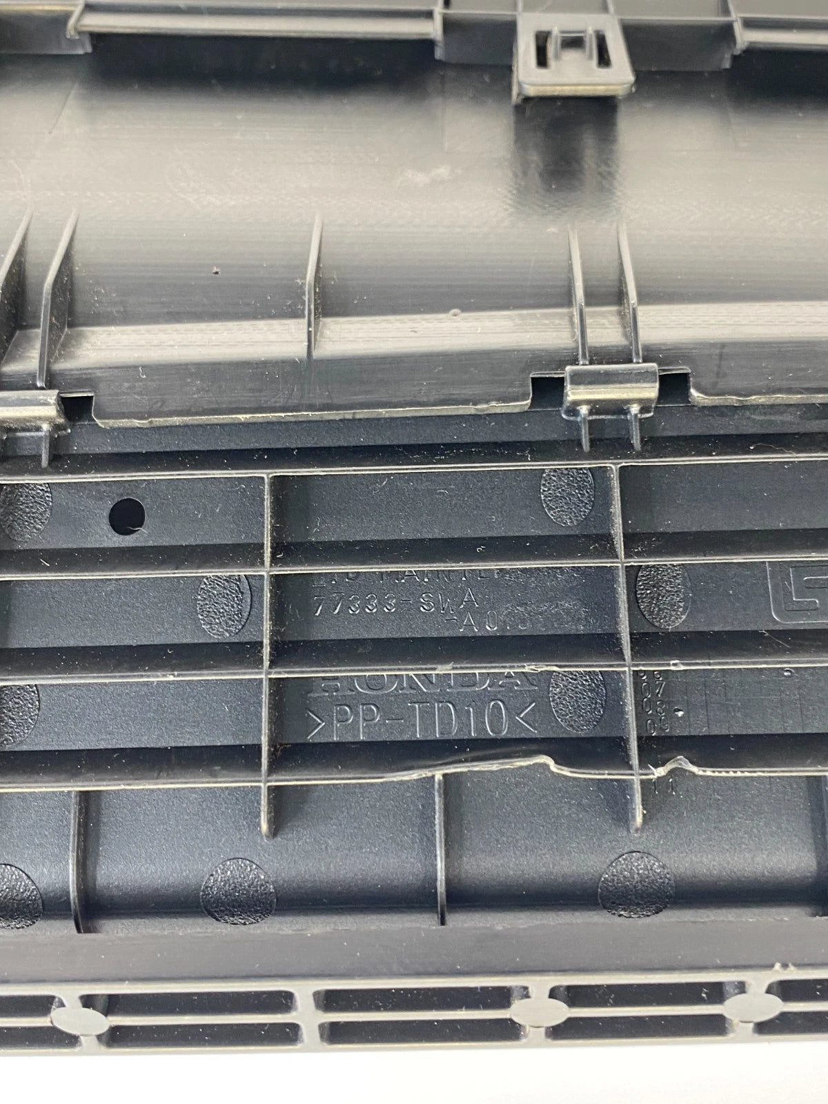 2007-2011 HONDA CR-V DASH UPPER GLOVE BOX STORAGE BIN COMPARTMENT 77330-SWA-A0