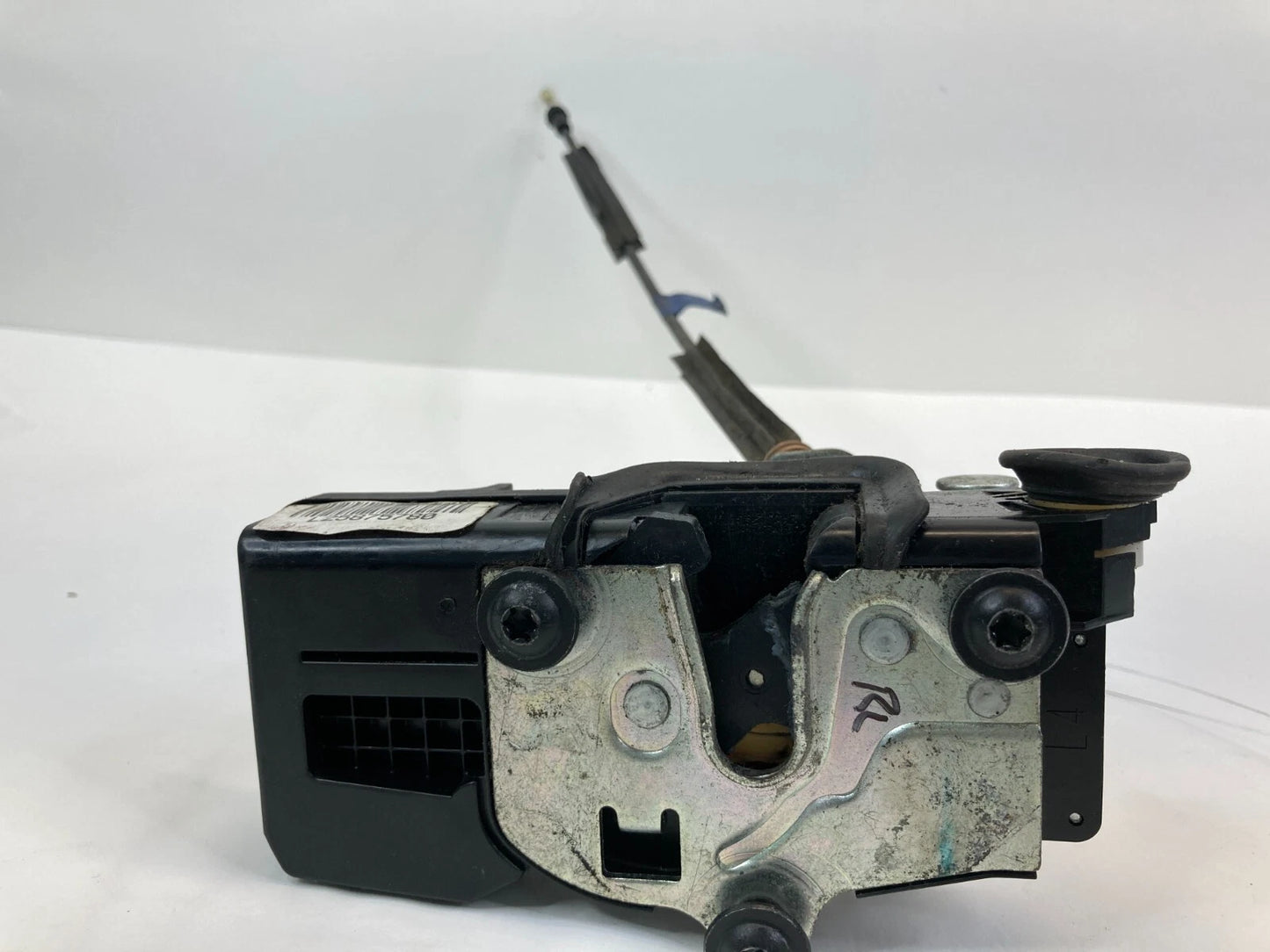 2008-2010 SATURN VUE REAR LEFT BACK SIDE DOOR LOCK LATCH ACTUATOR L25875780 OEM