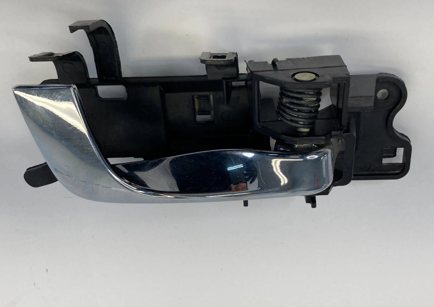2004-2006 CADILLAC SRX REAR RIGHT SIDE INTERIOR INNER DOOR HANDLE ASSY OEM