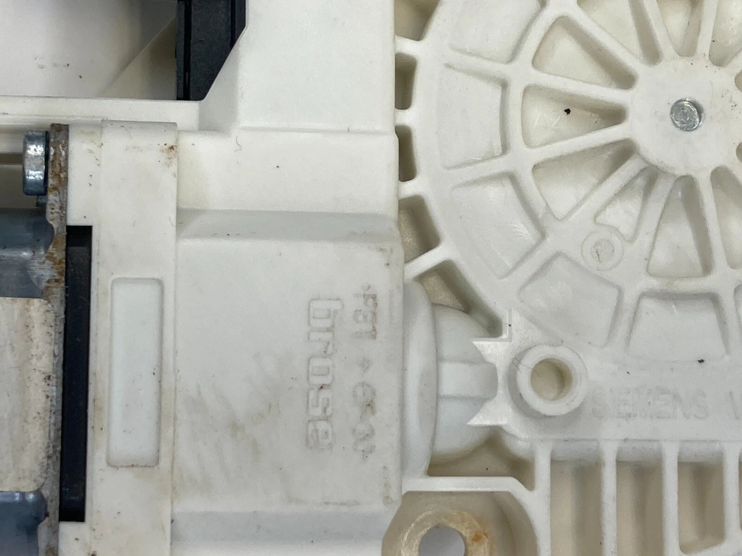2006-2009 AUDI A6 QUATTRO FRONT RIGHT SIDE DOOR POWER WINDOW MOTOR 4F0-959-802D