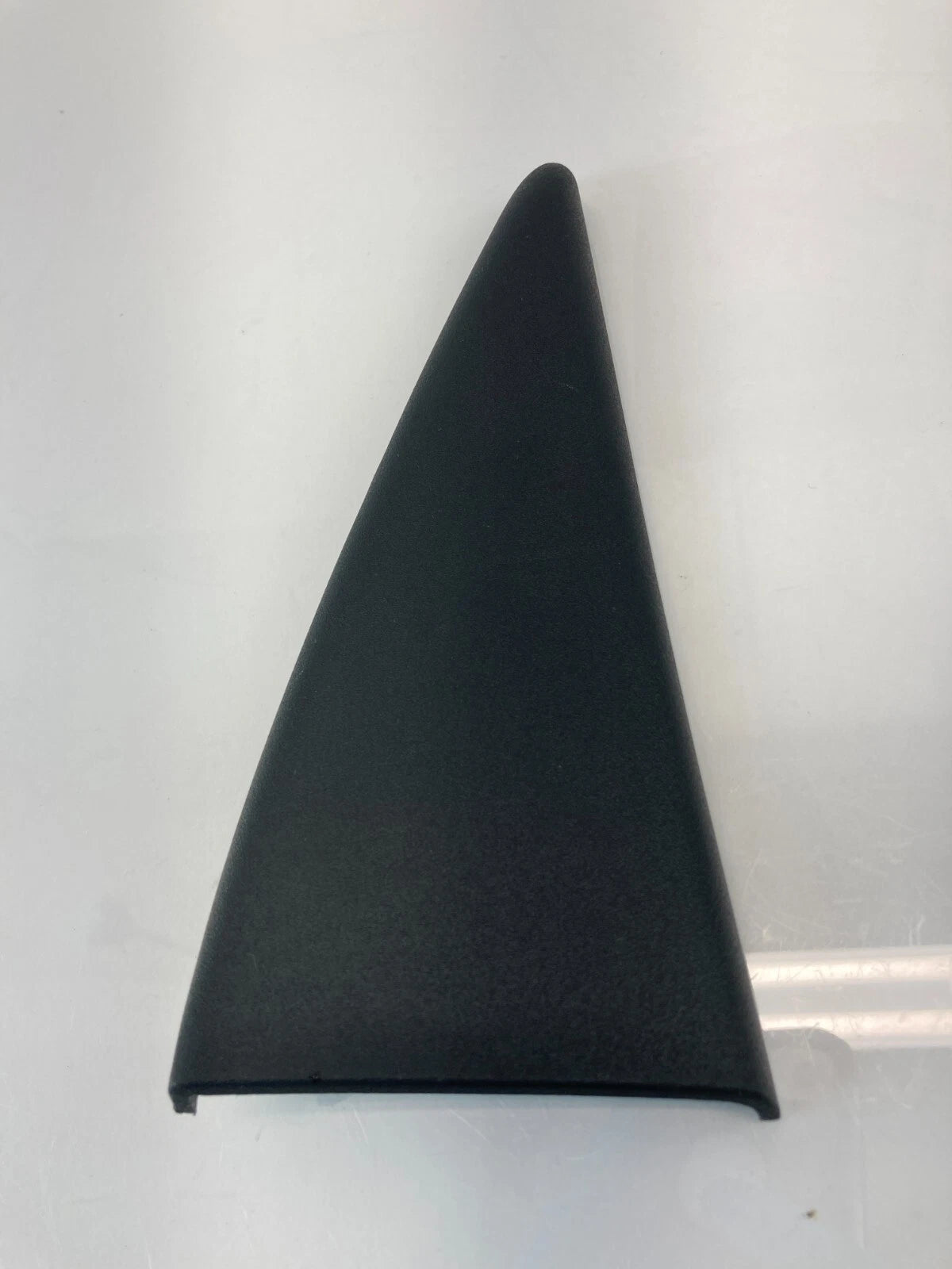 08-11 FORD FOCUS REAR LEFT SIDE UPPER INNER CORNER COVER TRIM PANEL 8S435425AK06