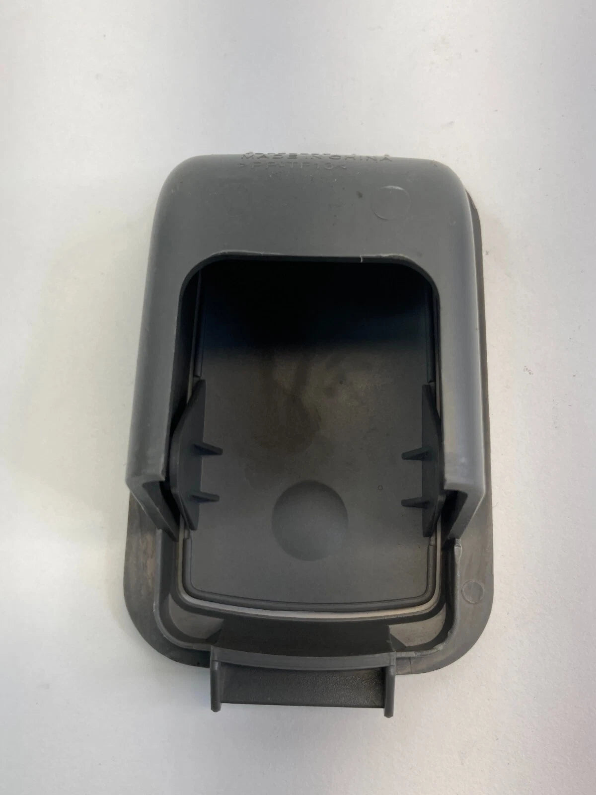 2013-2015 CHEVROLET MALIBU CHILD SEAT TOP TETHER ANCHOR COVER GRAY OEM 15795997
