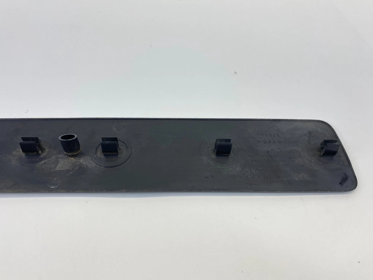 2001-2005 CHRYSLER PT CRUISER FRONT LEFT SIDE STEP MOLDING TRIM 0SF35TRMAA OEM