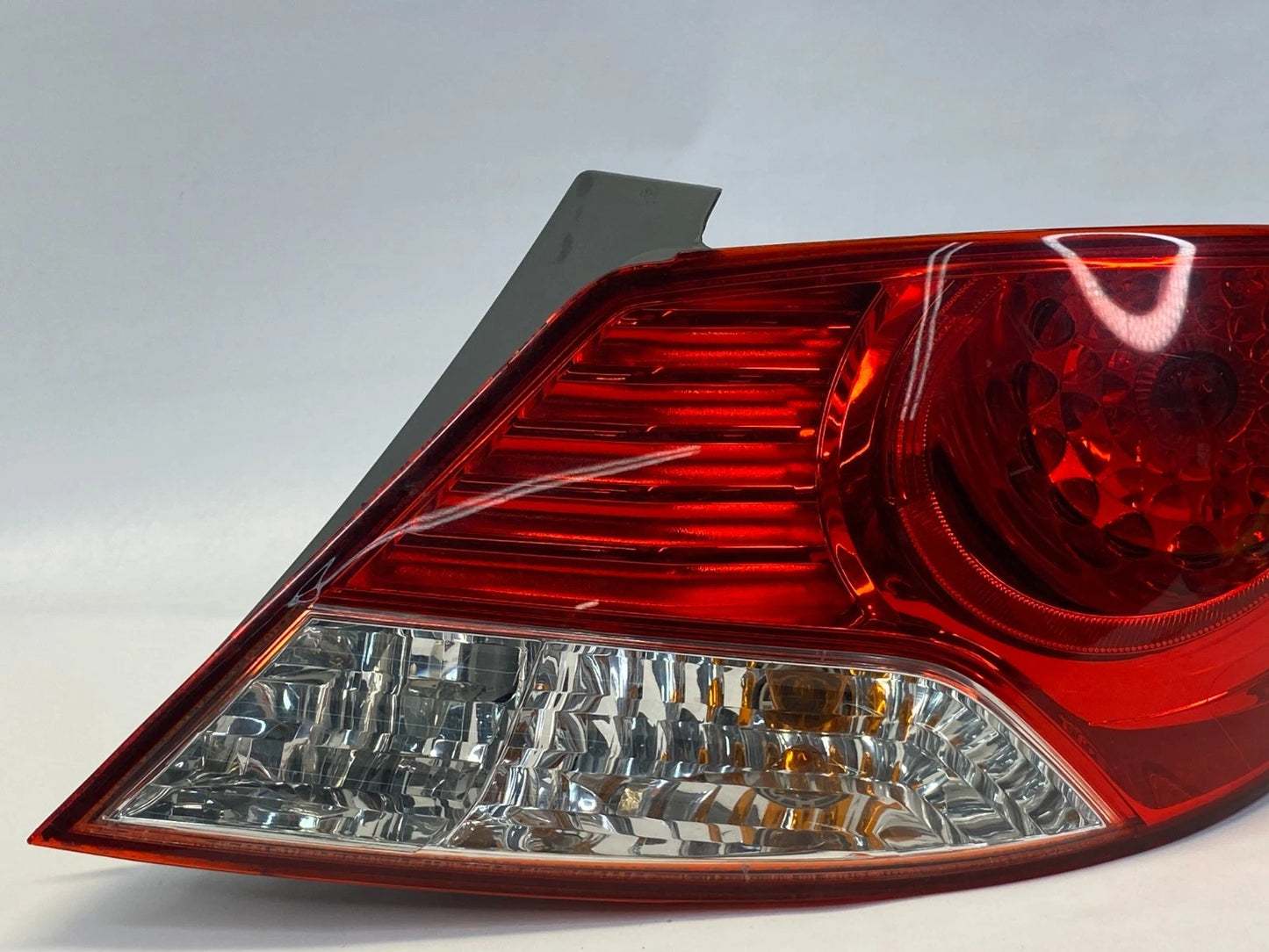 2012 2013 2014 HYUNDAI ACCENT SEDAN RIGHT PASSENGER SIDE TAIL LIGHT TAILLIGHT