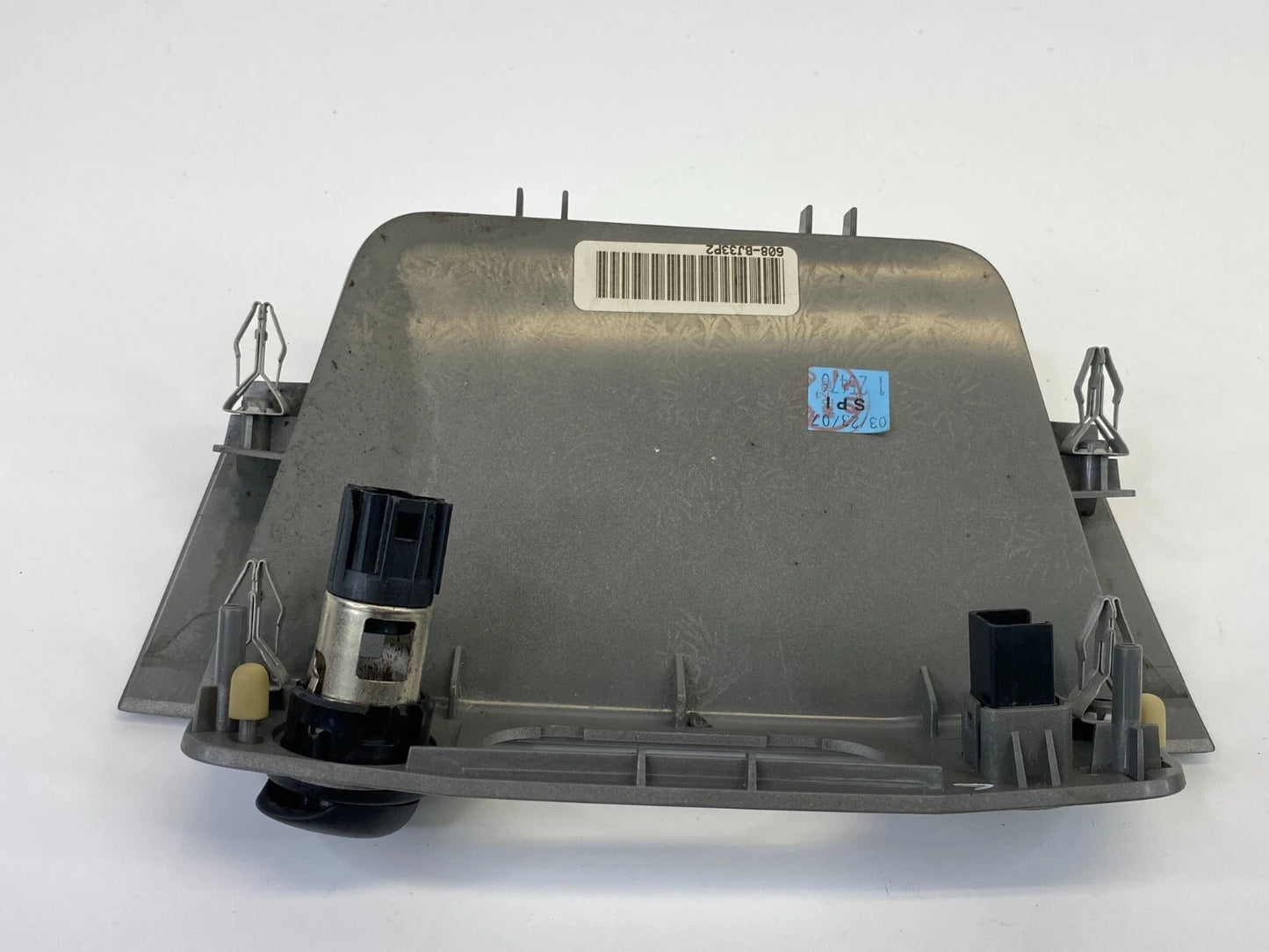 2008-2012 FORD ESCAPE DASH INSTRUMENT LOWER POWER OUTLET SOCKET 608-BJ33P2 OEM