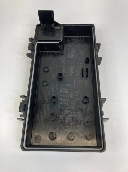 2011-2014 DODGE GRAND CARAVAN 3.8L FUSE RELAY BOX BATTERY COVER LID R62337-001