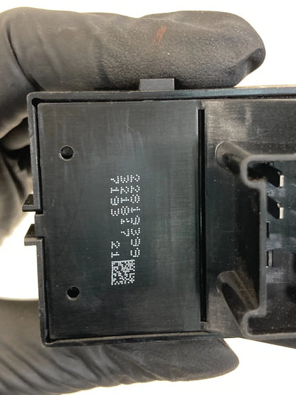 2017-2019 Chevrolet Trax Front Right Passenger Window Control Switch 22819399