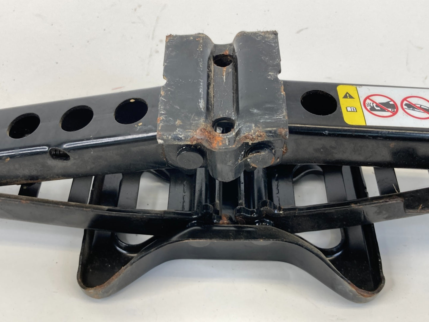 07-17 Jeep Patriot Compass Spare Tire Jack Lift Tool Kit Lug Wrench 05105920AD